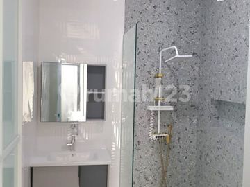 Rumah Modern Minimalis Hook PPJB Siap Huni di Kencana Loka BSD
