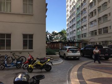 Suntrust Parkview in Manila For Sale Studio Type Condo