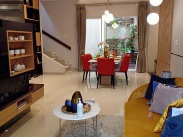 RUMAH MODERN MURAH DI KAWASAN GADING SERPONG SPRING DEKAT UMN PRASMUL
