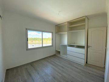 Casa en Venta 5 ambientes Barrio El Canton Islas a la laguna