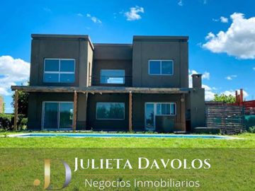 Casa en Venta 5 ambientes Barrio El Canton Islas a la laguna