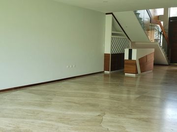 RESIDENCIA EN VENTA EN EL CLUSTER 333 LOMAS DE ANGELÓPOLIS 1