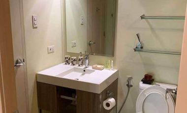 Condominium 1 Bedroom: 1BR Condo For Sale in Edades Tower and Garden Villas Rockwell Makati City