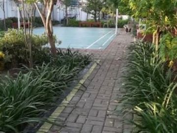 Rumah Taman Rivera regency - Rungkut, rumah cantik siap huni Listrik 2200 token
