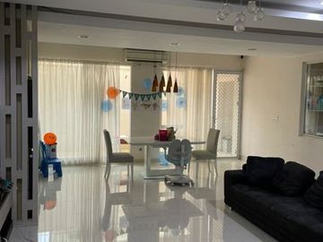 RUMAH DIJUAL CEPAT BAGUS MODERN KEKINIAN SIAP HUNI DI BSD CITY