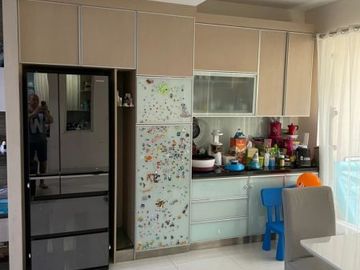 RUMAH DIJUAL CEPAT BAGUS MODERN KEKINIAN SIAP HUNI DI BSD CITY