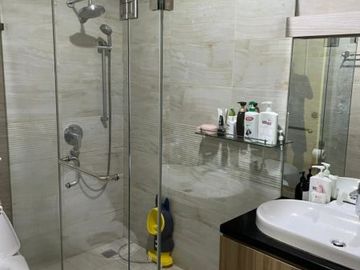 RUMAH DIJUAL CEPAT BAGUS MODERN KEKINIAN SIAP HUNI DI BSD CITY