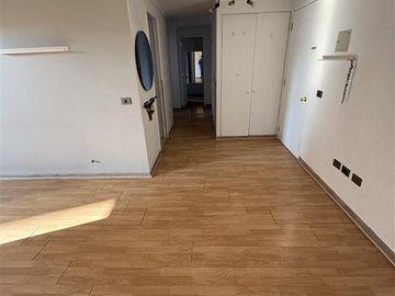 Departamento en arriendo de 3 dorm. en La Florida