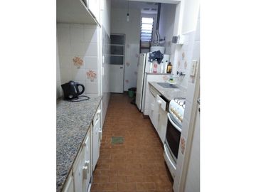 Departamento 3 amb c/dependencia / Zona Plaza Colón