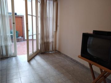 Departamento 3 amb c/dependencia / Zona Plaza Colón