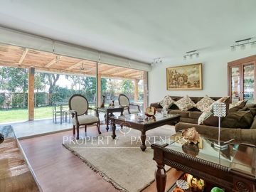 Venta de hermosa casa en Las Pircas, Peñalolén