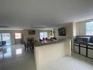 VENTA DE LINDA CASA EN SALINAS