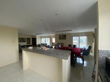 VENTA DE LINDA CASA EN SALINAS