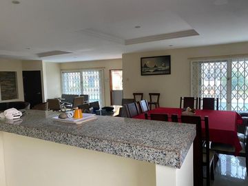 VENTA DE LINDA CASA EN SALINAS
