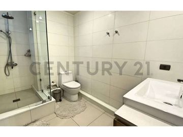 DUPLEX EN VENTA 5 DORMITORIOS LO BARNECHEA
