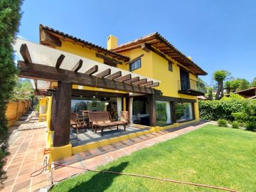 Casa en venta en Avandaro cerca del club de golf
