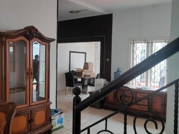 Rumah Asri dan Nyaman di Kota Baru Parahyangan