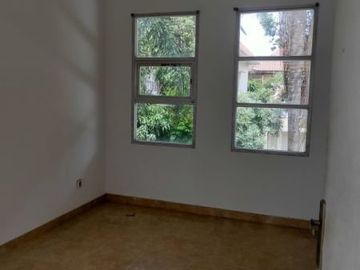 Rumah Asri dan Nyaman di Kota Baru Parahyangan