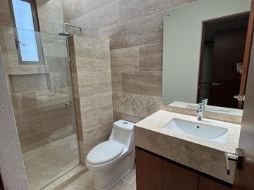 Casa en Venta, Monterra