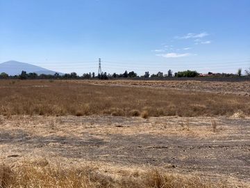 SE VENDE TERRENO MUY GRANDE, ENTRANDO A CORTAZAR