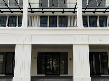 Ruko Strategis di The Hudson, Gading Serpong