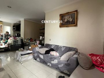 Rumah Rapih 2 Lantai Di BSD AZ 18001