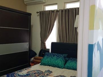 Rumah Hoek Nyaman di Cluster Aralia Harapan Indah Bekasi