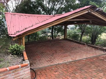 Se Vende Casa Cerca del Mar en Puerto Lopez
