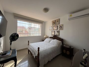 casa condominio en venta en la castellana. Cod V105258