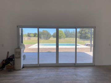 Muy linda casa en - Medal Country club - A estrenar.  226 m2 totales.