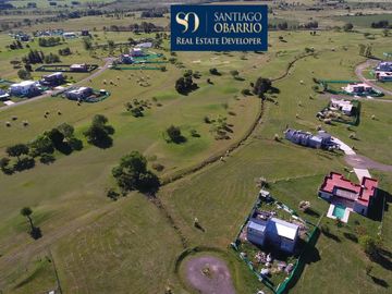 Muy linda casa en - Medal Country club - A estrenar.  226 m2 totales.