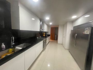 DEPARTAMENTO EN VENTA BOSQUES DE LAS LOMAS. TORRE ALERCES