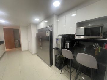 DEPARTAMENTO EN VENTA BOSQUES DE LAS LOMAS. TORRE ALERCES