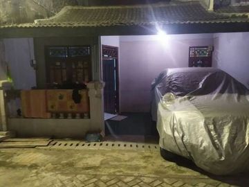 Rumah Karang Tengah Strategis Siap Huni