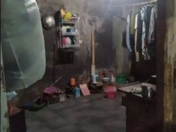Rumah Karang Tengah Strategis Siap Huni