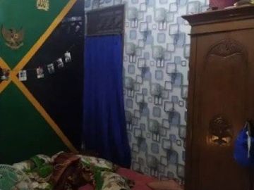 Rumah Karang Tengah Strategis Siap Huni