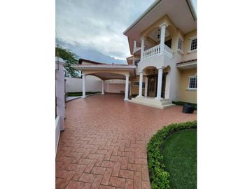 VENTA DE CASA ALTOS DE PANAMA 3 PLANTAS 537 M2
