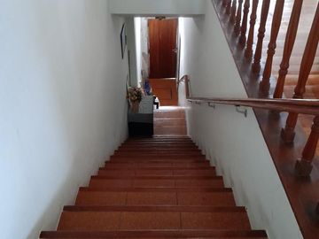 Jose P Varela 5700 - Galpon c/ vivienda 4 Ambientes - Villa Real