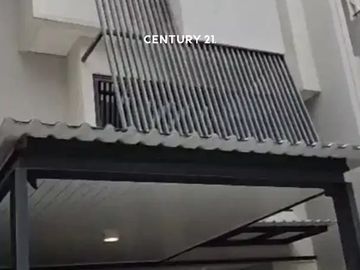 Rumah Minimalis Dalam Cluster Di BSD DL 18935