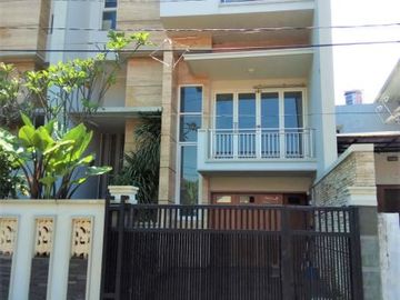 Dijual Rumah Konsep Minimalis di Simprug Jakarta Selatan by Sava Properti HSE-A0739