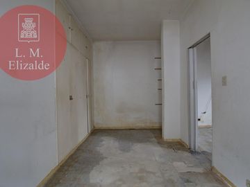 Azcuenaga y Av. Corrientes - 2 amb Apto - Venta