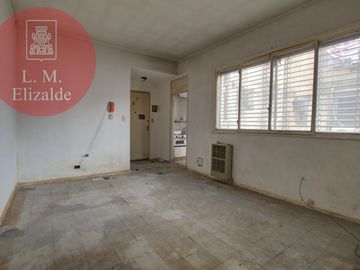 Azcuenaga y Av. Corrientes - 2 amb Apto - Venta
