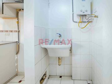 Venta De Lindo Departamento Y Frente Al Parque San Elias En Los Olivos