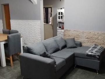Casa, 4 Ambientes, Jardin, Buena Ubicacion