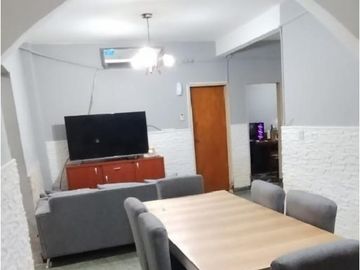 Casa, 4 Ambientes, Jardin, Buena Ubicacion