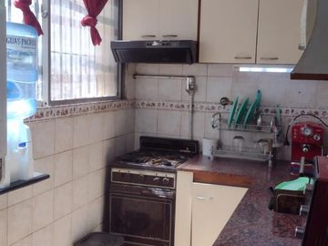 Casa, 4 Ambientes, Jardin, Buena Ubicacion