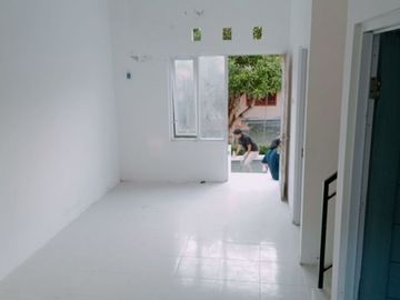 RUMAH TENGAH KOTA WATES 2 LANTAI HARGA MURAH