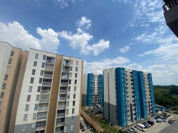 apartamento en venta en brisas de los alamos. Cod V8309783