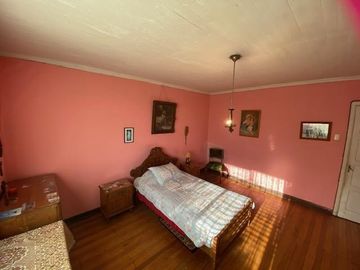 VENTA DE GRAN PROPIEDAD ESQUINA CON 2 CASAS PLAYA ANCHA .
