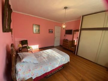 VENTA DE GRAN PROPIEDAD ESQUINA CON 2 CASAS PLAYA ANCHA .